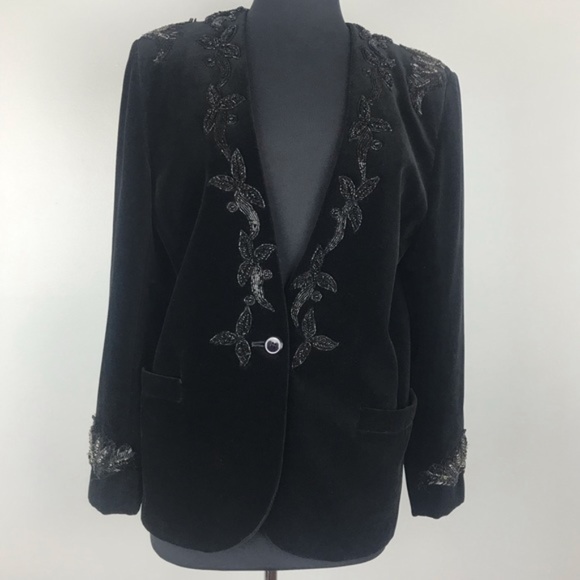 Ellen Tracy Jackets & Blazers - Vintage Black Velvet Beaded Single Button Blazer